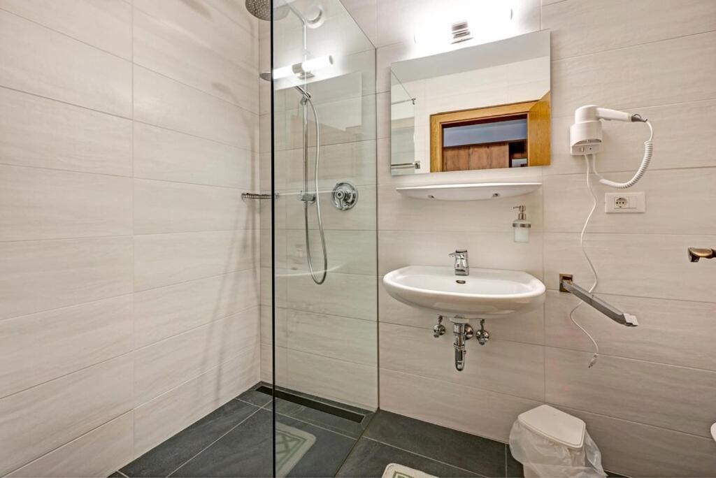 Residence Condor Maranza Kültér fotó